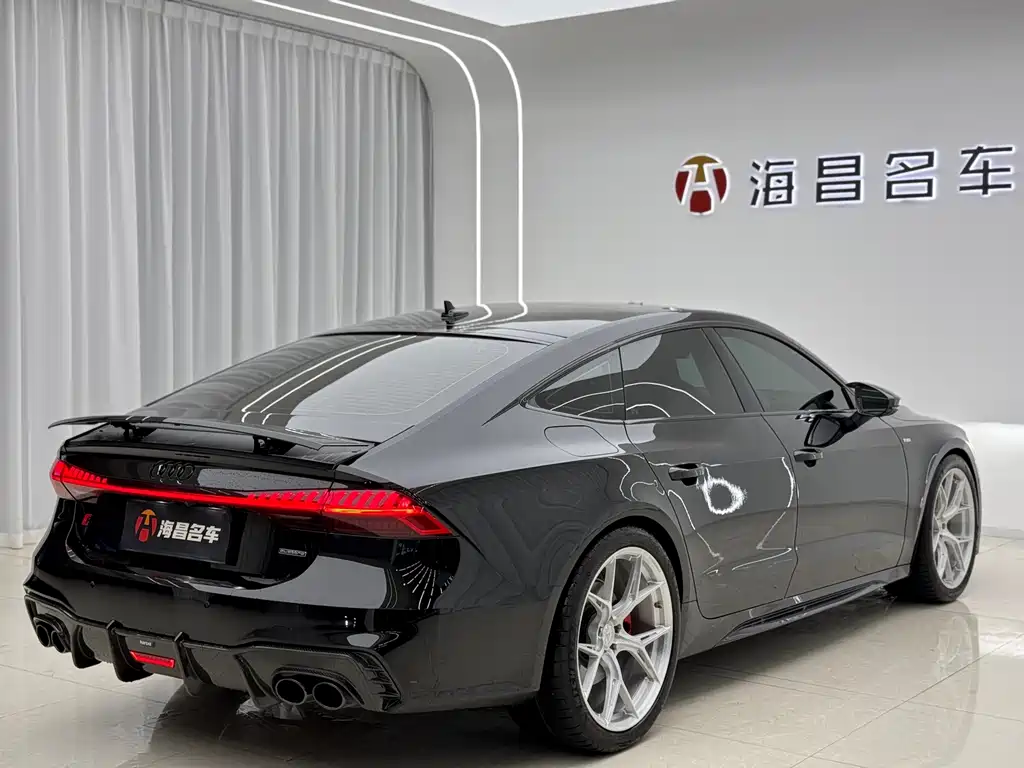 Audi A7 2023 55 TFSI quattro Premium