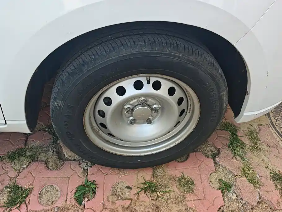 Wuling Hongguang PLUS — миниатюра 6
