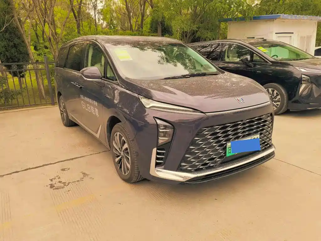 Buick GL8 Hybrid — миниатюра 3