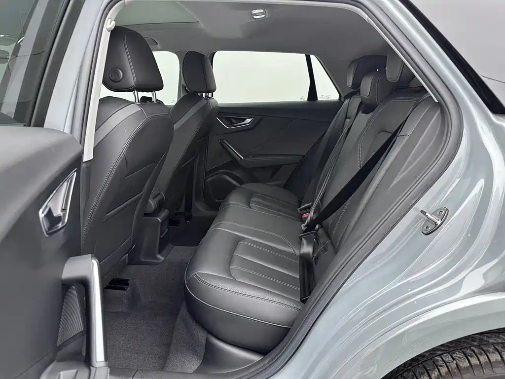Audi Q2L — миниатюра 15