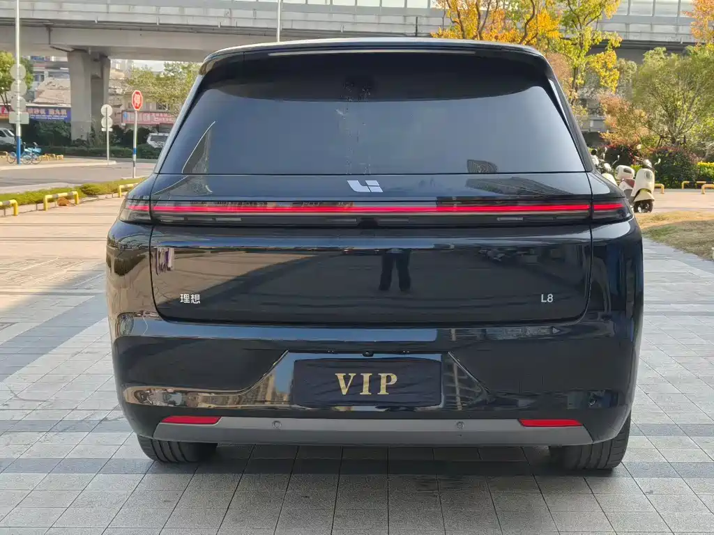 Li Auto IDEAL L8