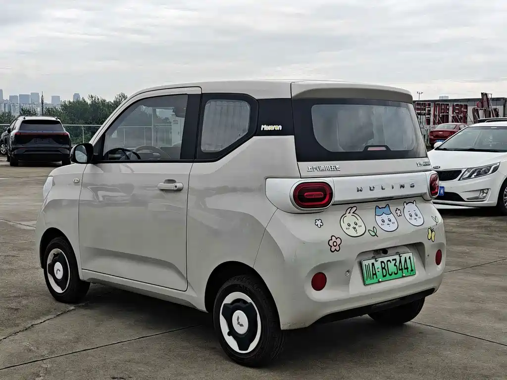 Wuling MINIEV — миниатюра 13