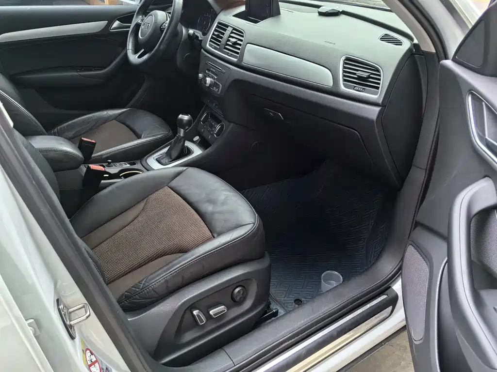 Audi Q3 — миниатюра 12