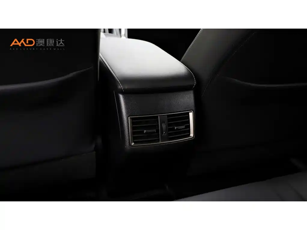 Lexus NX — миниатюра 9