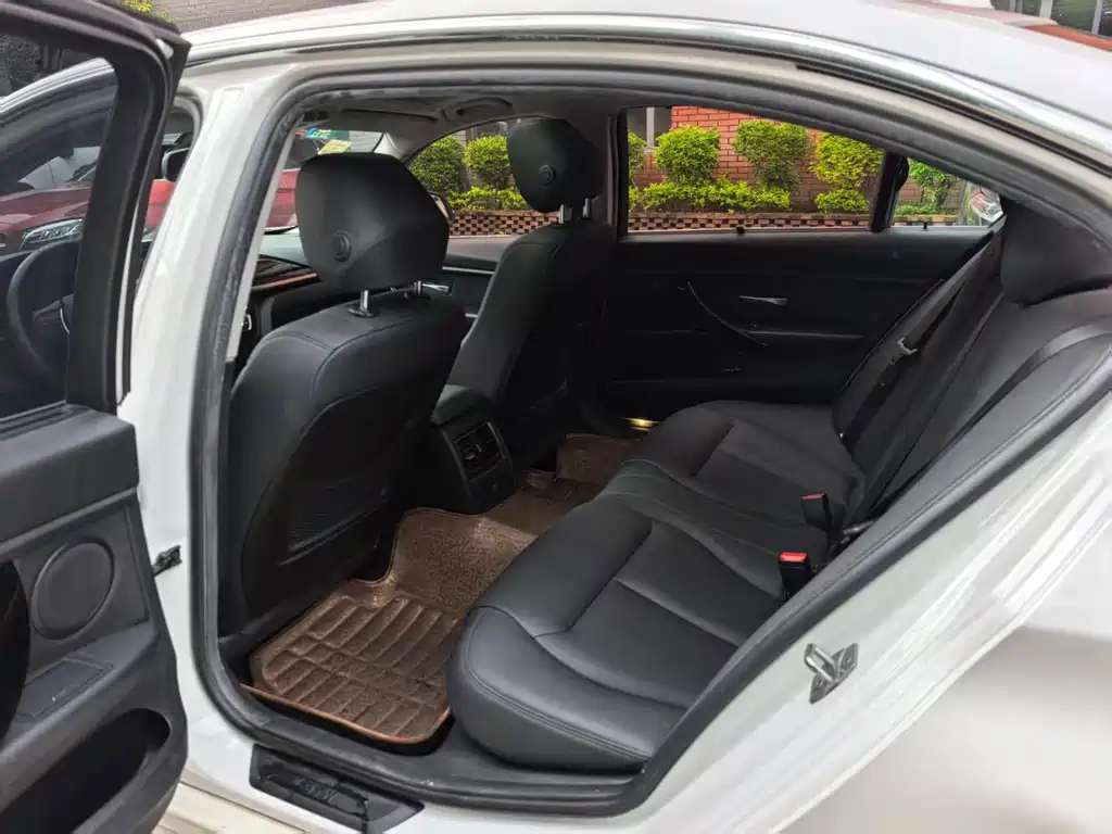 BMW 3 Series — миниатюра 9