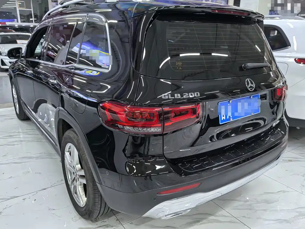 Mercedes-Benz GLB — миниатюра 4