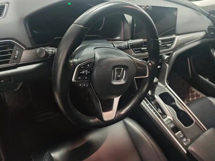 Honda Accord — миниатюра 12