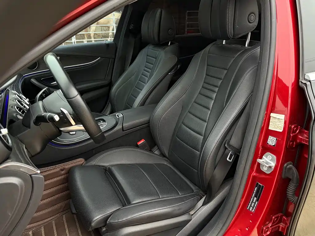 Mercedes-Benz E-Class — миниатюра 6