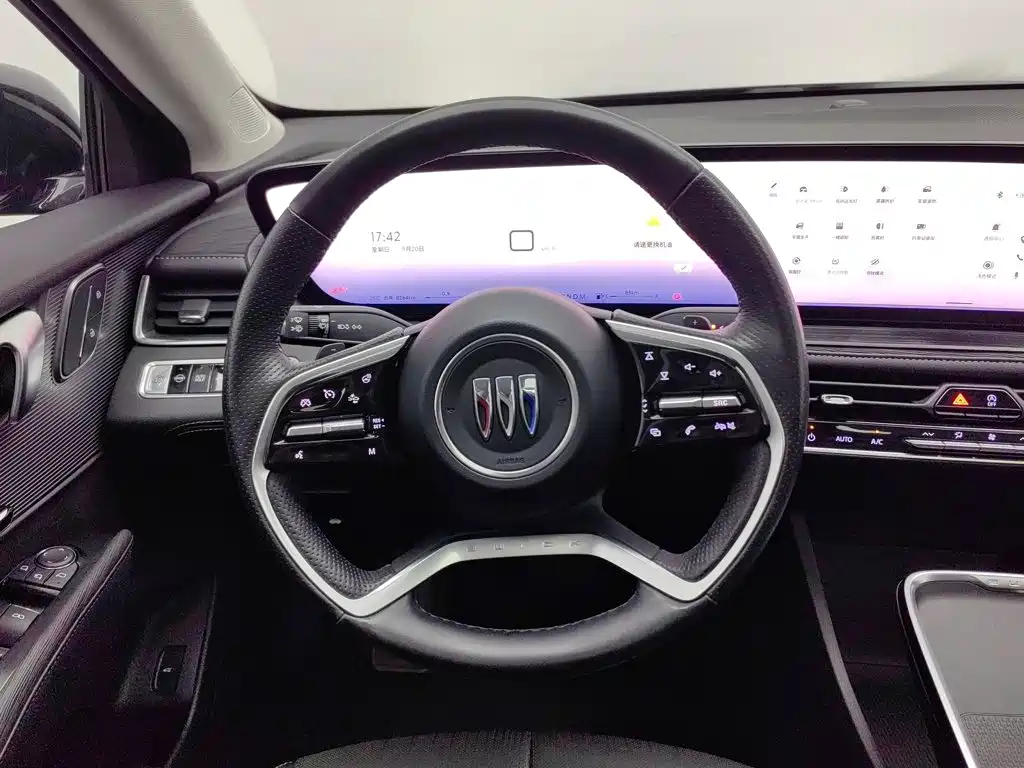 Buick LaCrosse — миниатюра 11