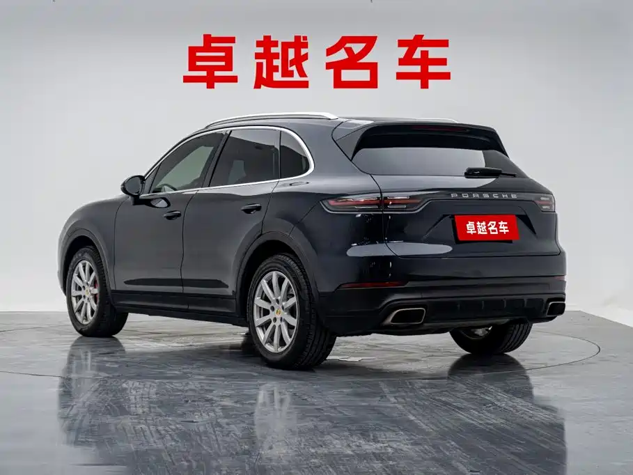 Porsche Cayenne — миниатюра 8