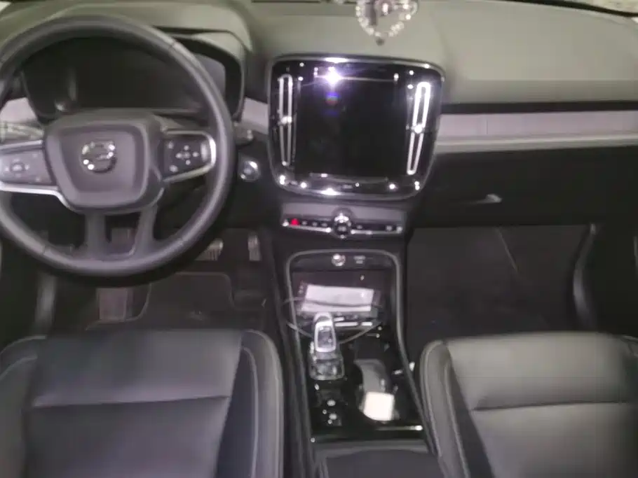 Volvo XC40 — миниатюра 12