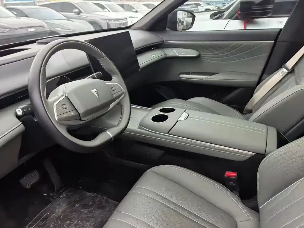 Changan Deepal DARK BLUE S07