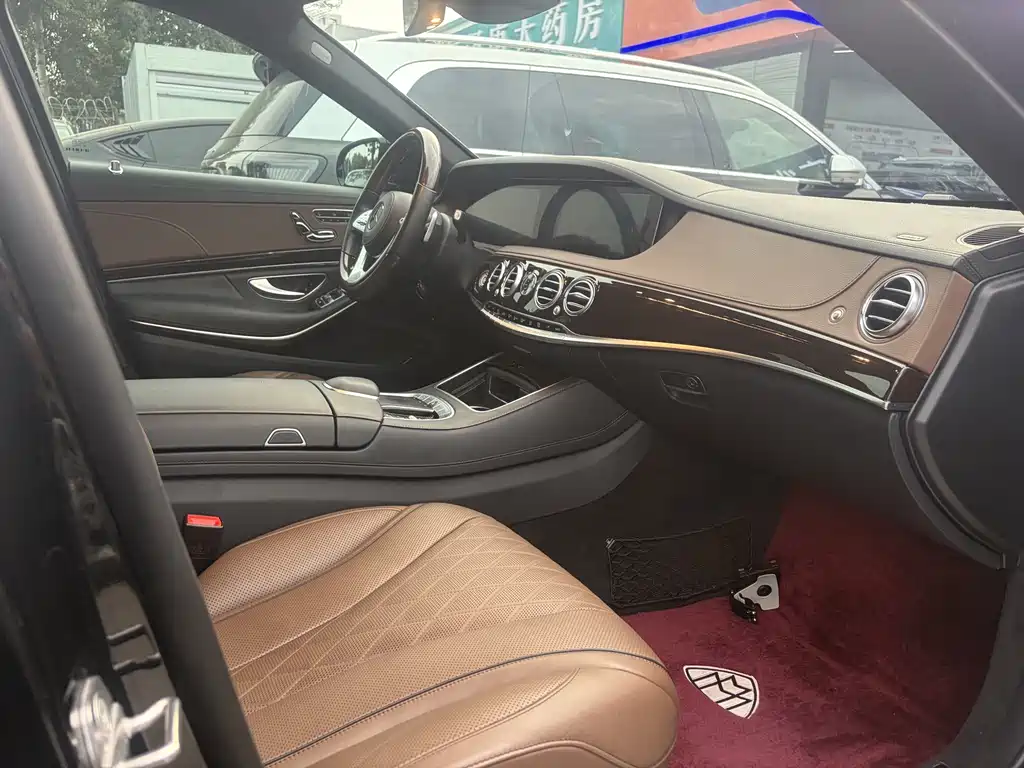 Mercedes-Benz S-Class — миниатюра 6
