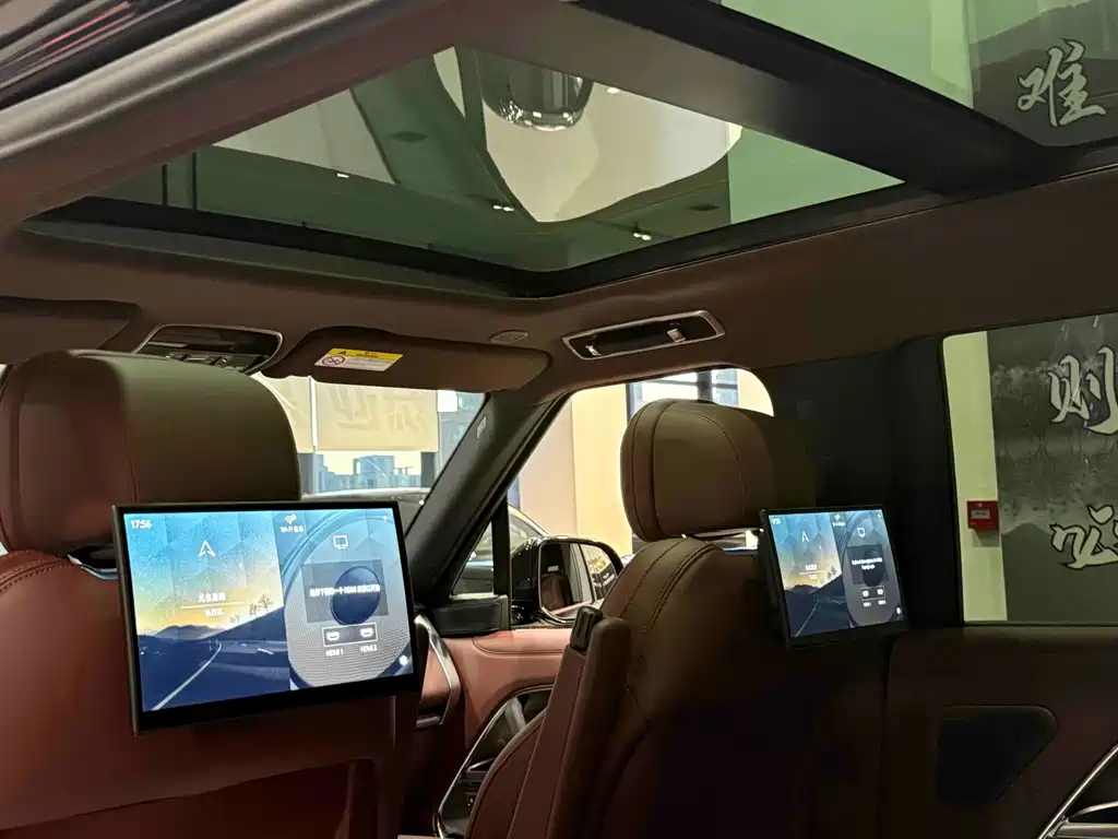 Land Rover Range Rover — миниатюра 15