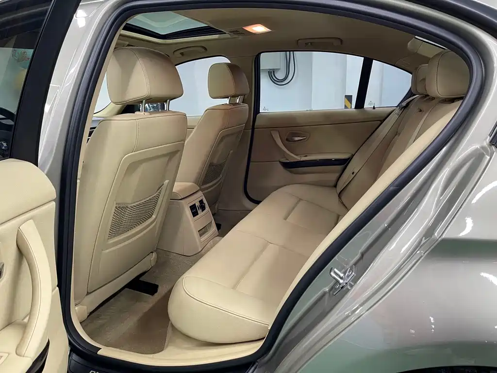 BMW 3 Series — миниатюра 9