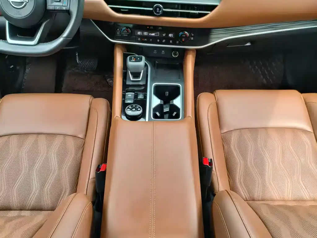 Nissan Pathfinder 2024 380VC-TURBO 6 мест