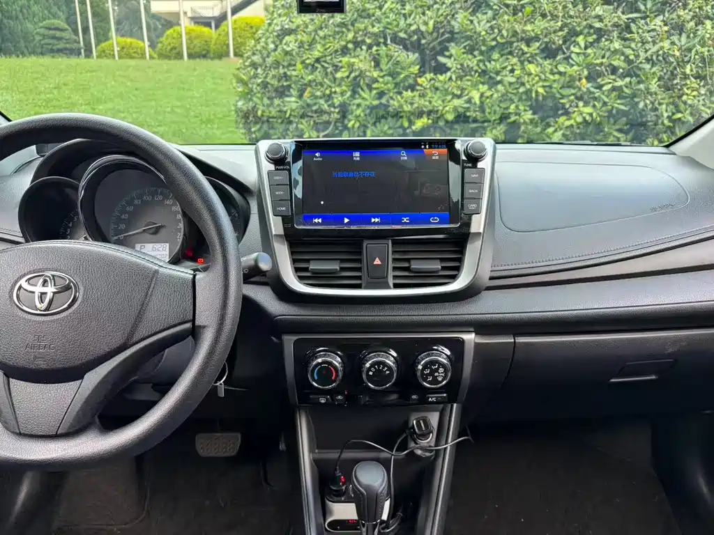 Toyota Yaris L — миниатюра 19