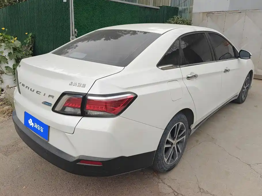 Venucia D60 — миниатюра 3