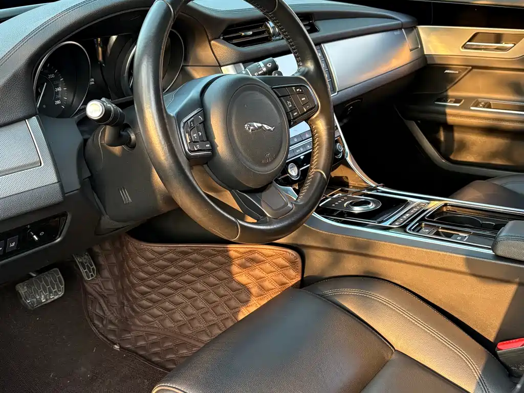 Jaguar XFL 2017 XFL 2.0T 200PS Elite
