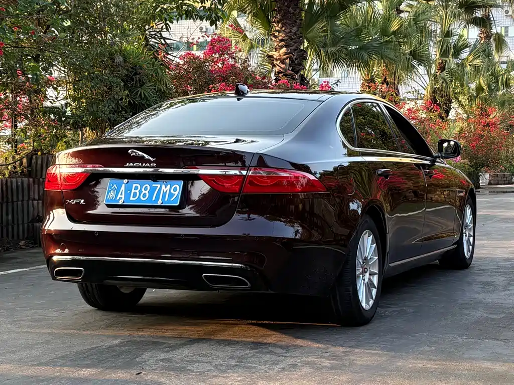 Jaguar XFL — фотографии объявления, Фото 10