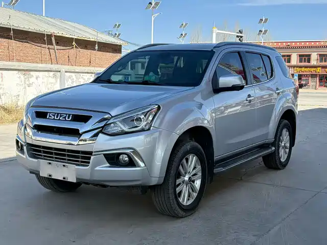 ISUZU MU X SHEPHERD RANGER