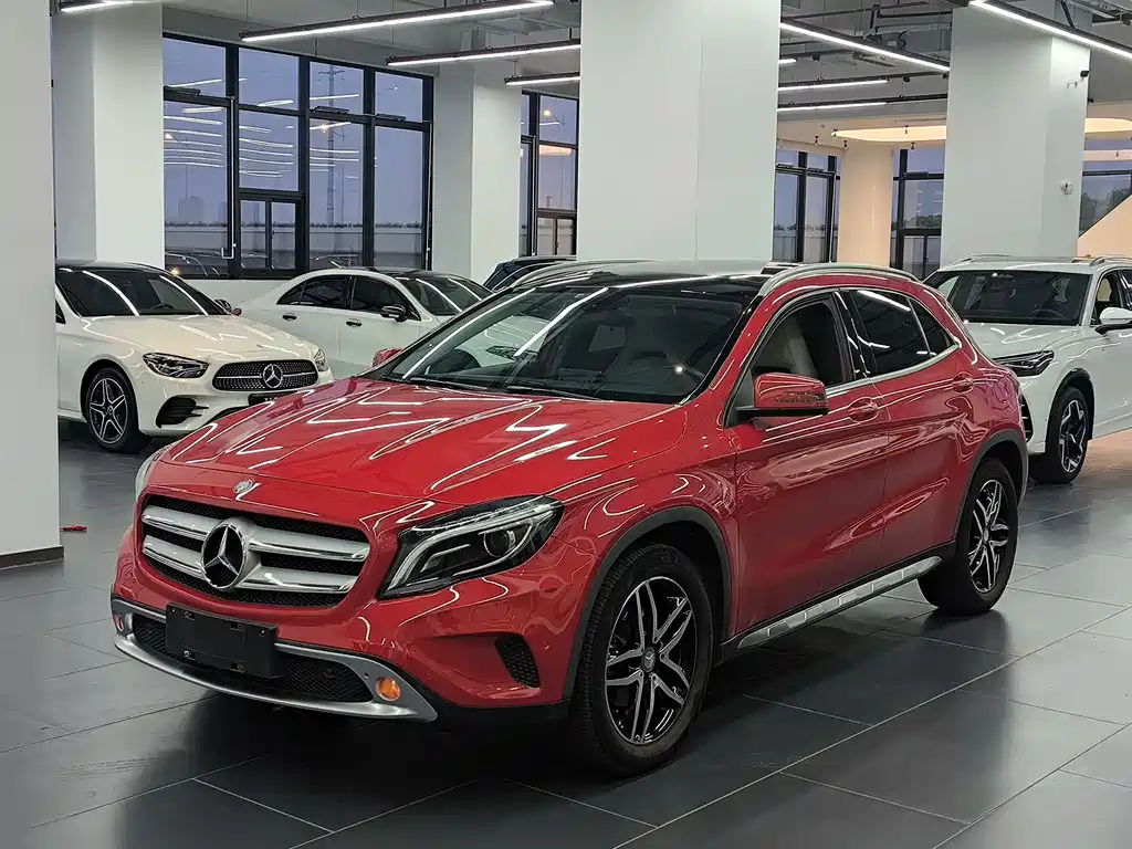 Mercedes-Benz GLA 2015