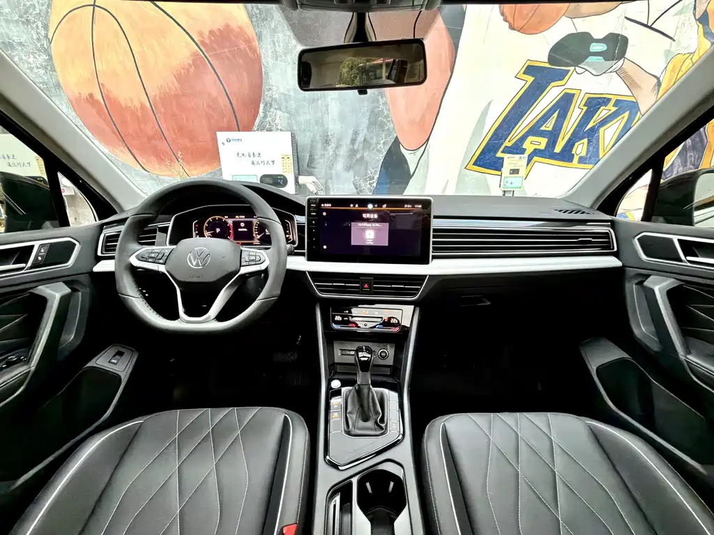 Volkswagen Tiguan L L 2024 300TSI AT Smart