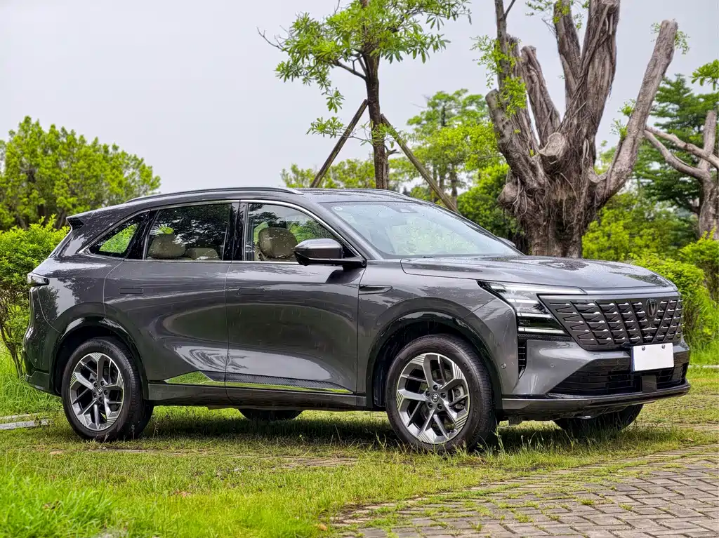 Changan Changan CS75PLUS — миниатюра 3