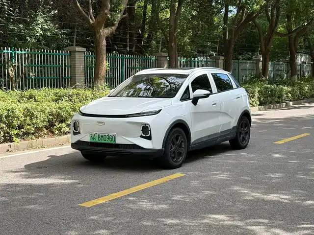 2024 Geely Geometry E Firefly