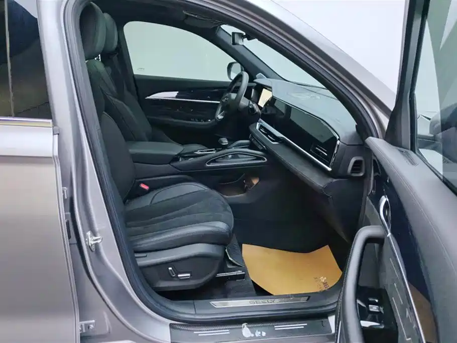 Geely Monjaro L 2024 2.0TD AT