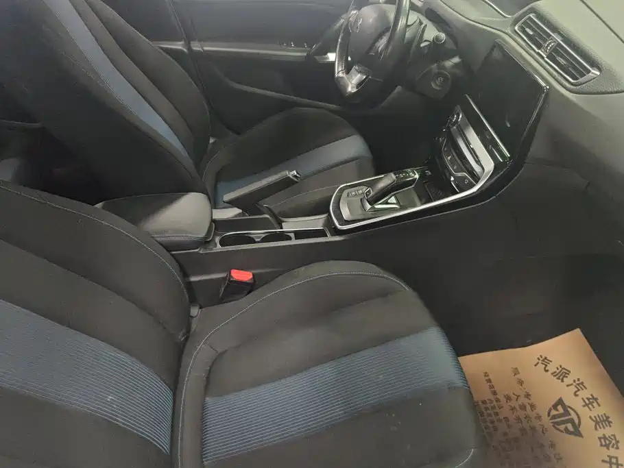 Peugeot 308 — миниатюра 8