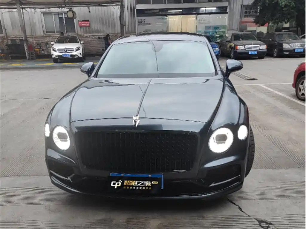 Bentley Flying Spur 2022