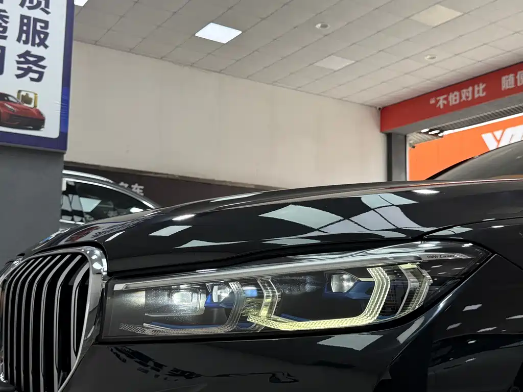 BMW 7 Series — миниатюра 19