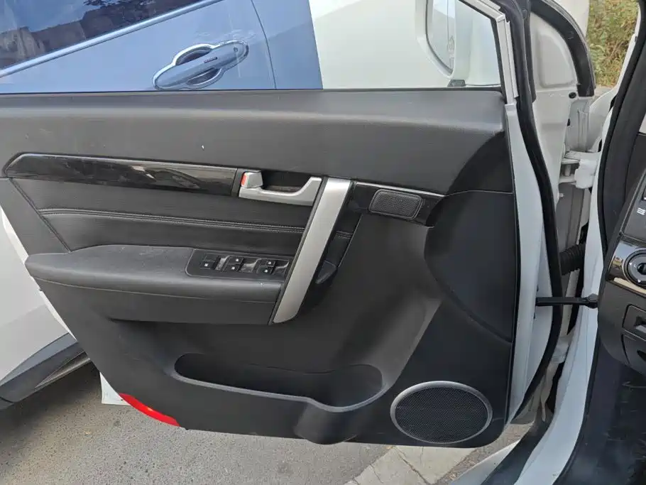 Chevrolet Captiva — миниатюра 7