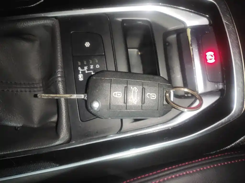 Peugeot 408 — миниатюра 9