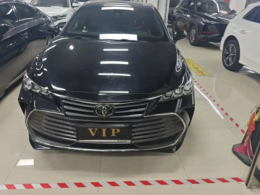 Toyota Avalon — миниатюра 2