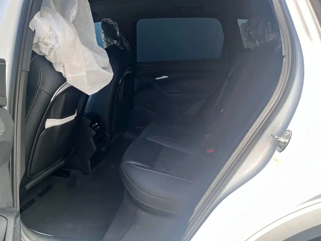 Audi AudiQ6L e-tron — миниатюра 8
