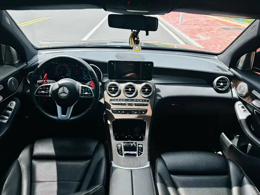 Mercedes-Benz GLC 2020 GLC 260 L 4MATIC Luxury