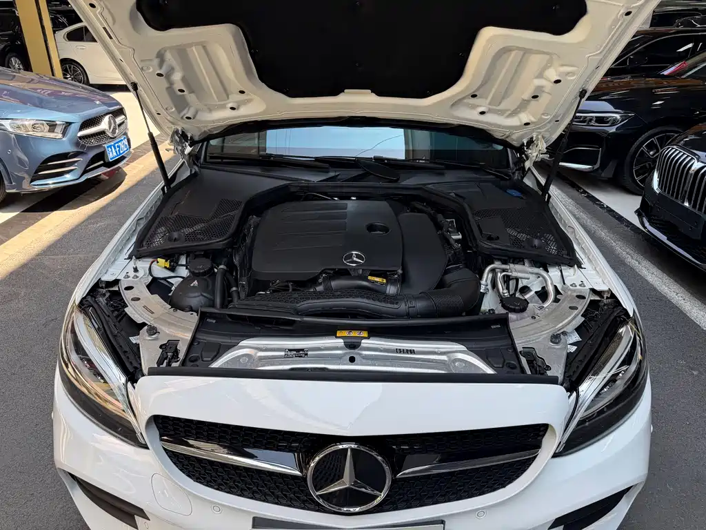 Mercedes-Benz C-Class — миниатюра 31