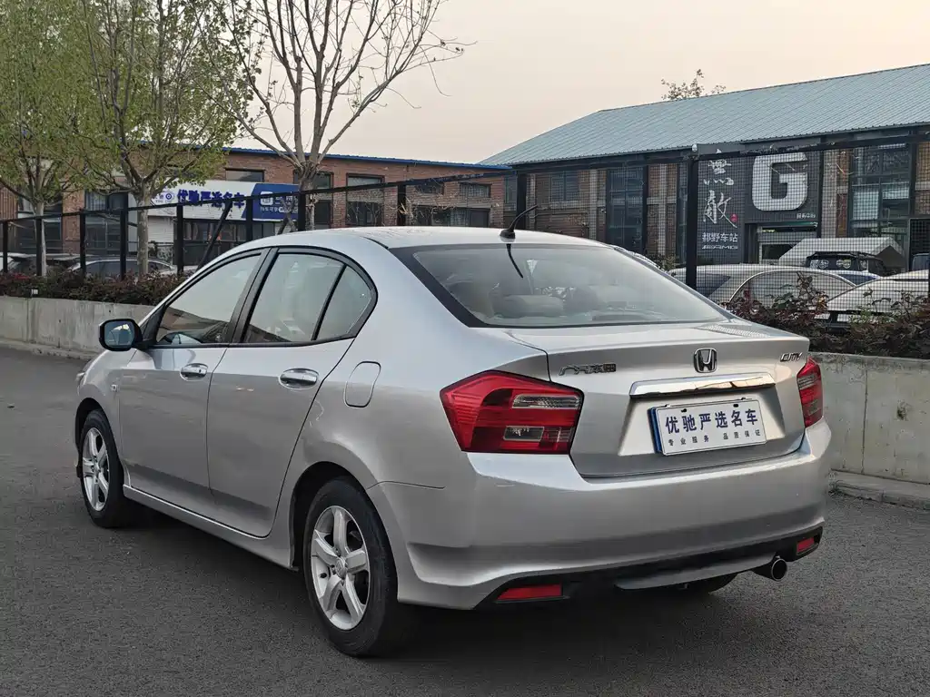 Honda City Classic Elegant 1.5L Manual Elite Edition, фото 8