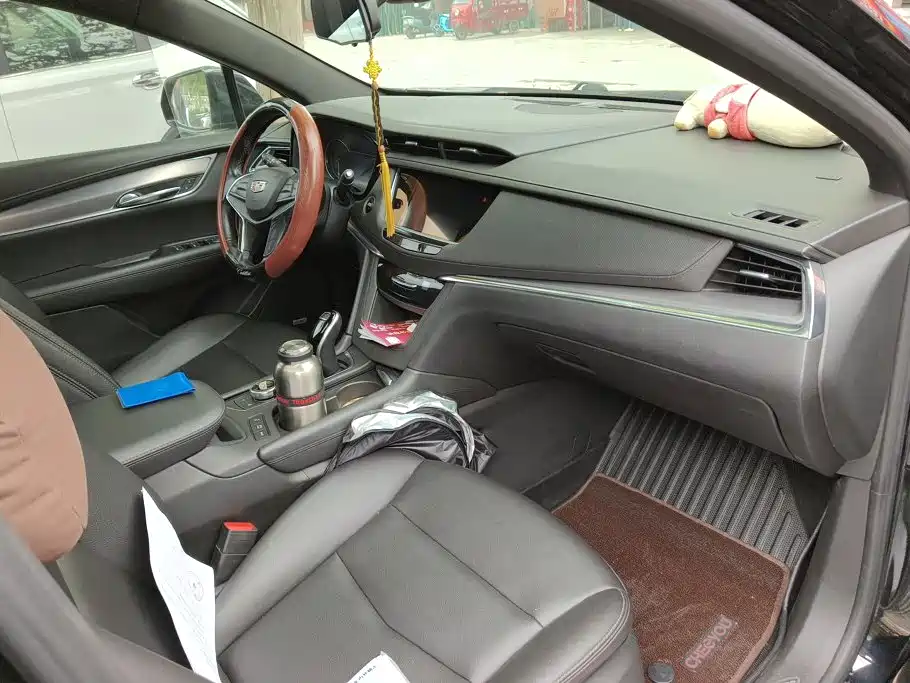 Cadillac XT5 — миниатюра 8