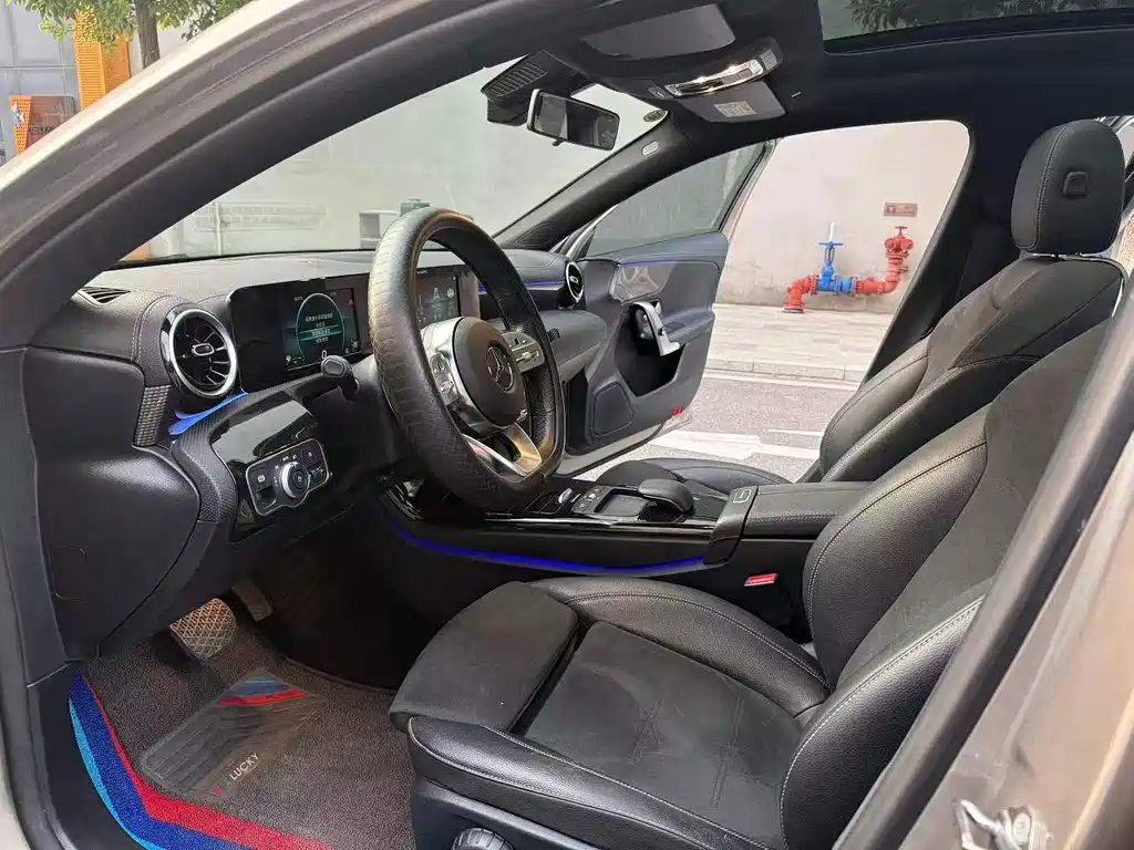 Mercedes-Benz A-Class — миниатюра 7
