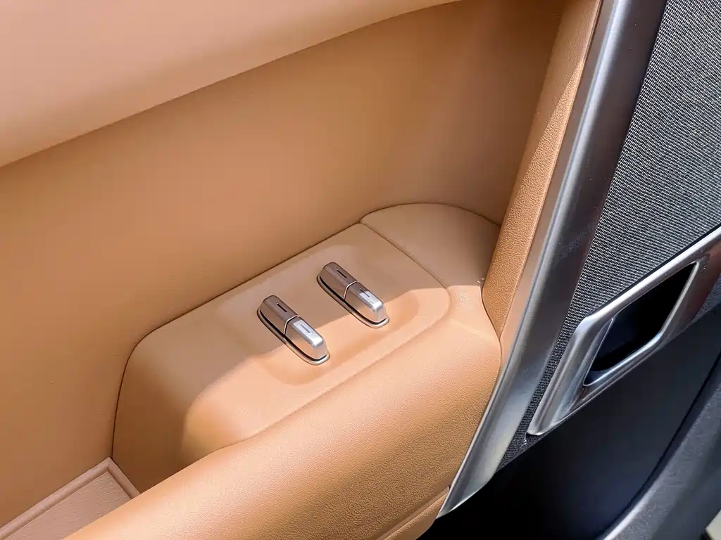 iCAR iCAR V27 — миниатюра 35