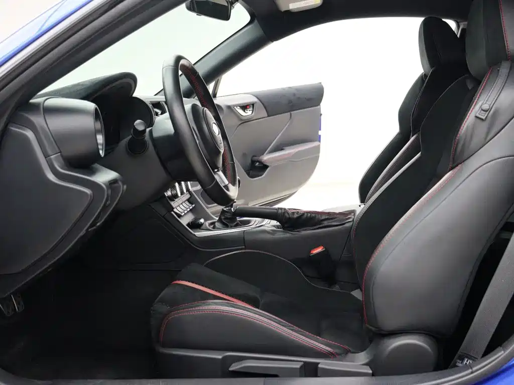 Subaru BRZ — миниатюра 2