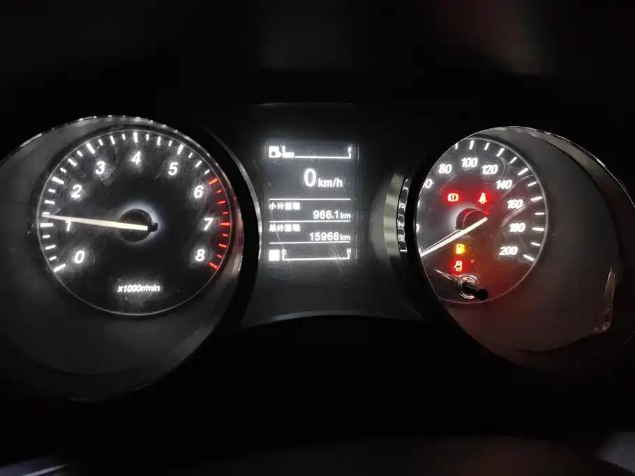 Wuling Hongguang PLUS — миниатюра 14