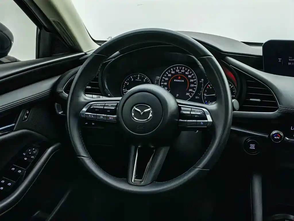 Mazda 3 Axela — миниатюра 21