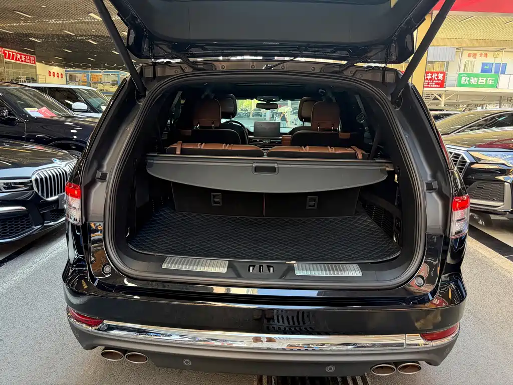Lincoln Aviator — миниатюра 32