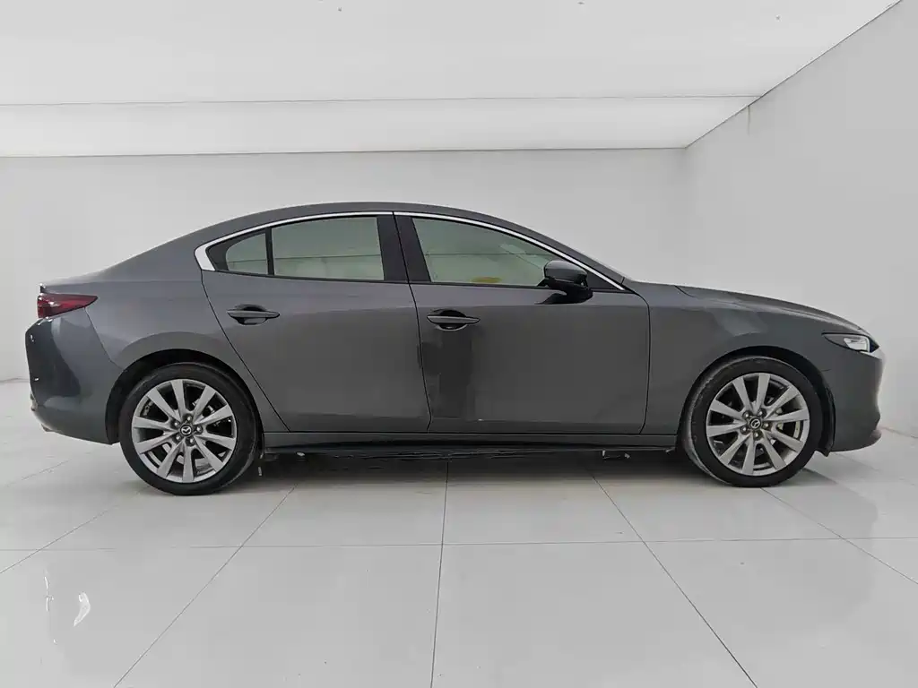 Mazda 3 Axela — миниатюра 9