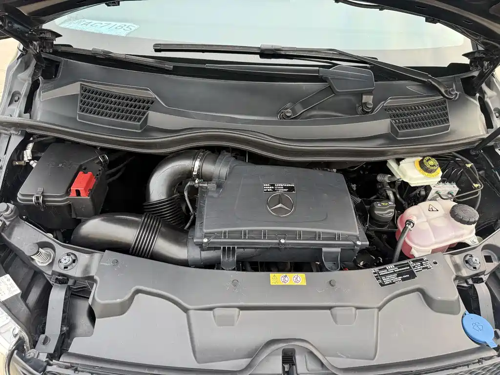 Mercedes-Benz V-Class — миниатюра 9