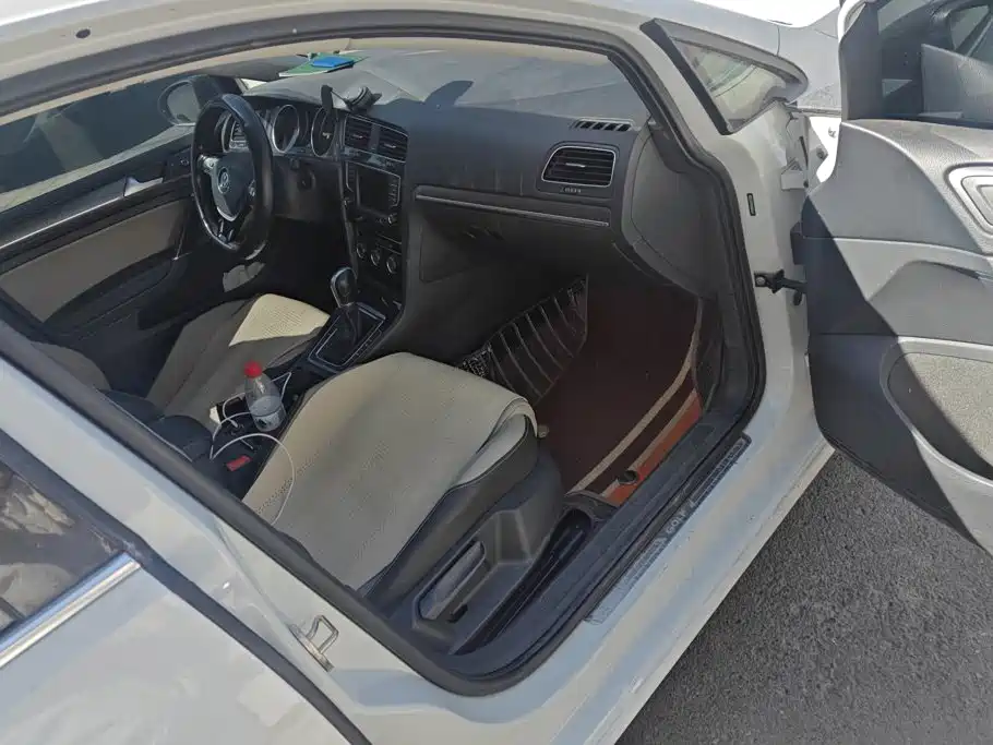 Volkswagen Golf — миниатюра 8